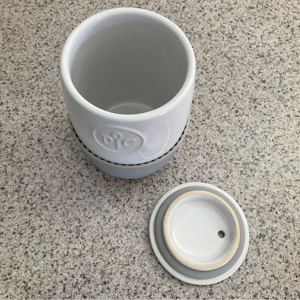 Pampered Chef Ceramic Egg Cooker